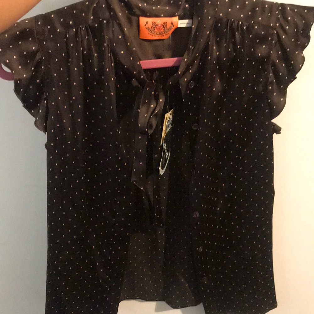 Sleeveless dressy shirt